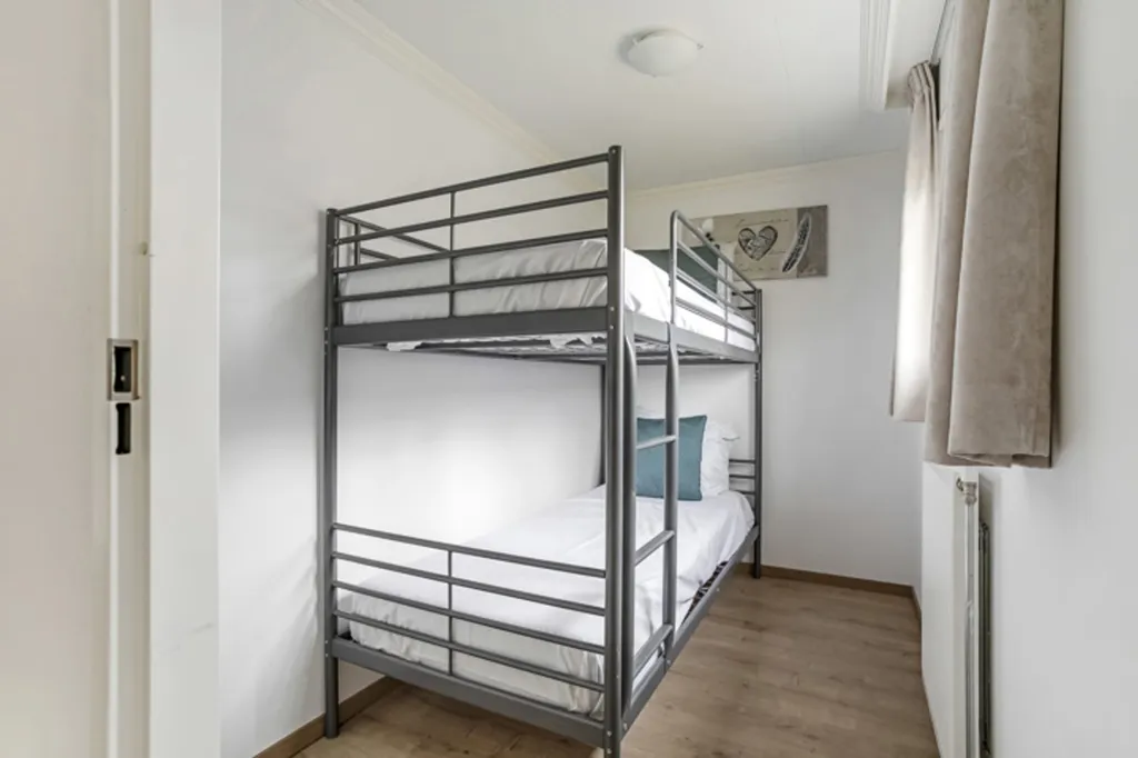 Chambres - Chalet avec vue sur l'eau à Mol