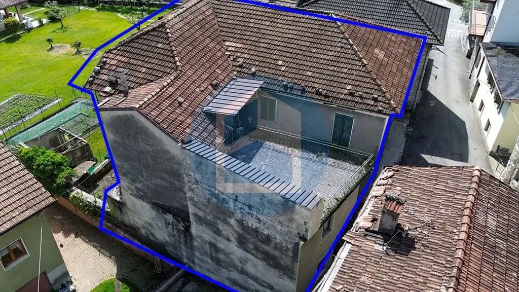 Vue aérienne - Multipurpose House to Renovate in Ono San Pietro