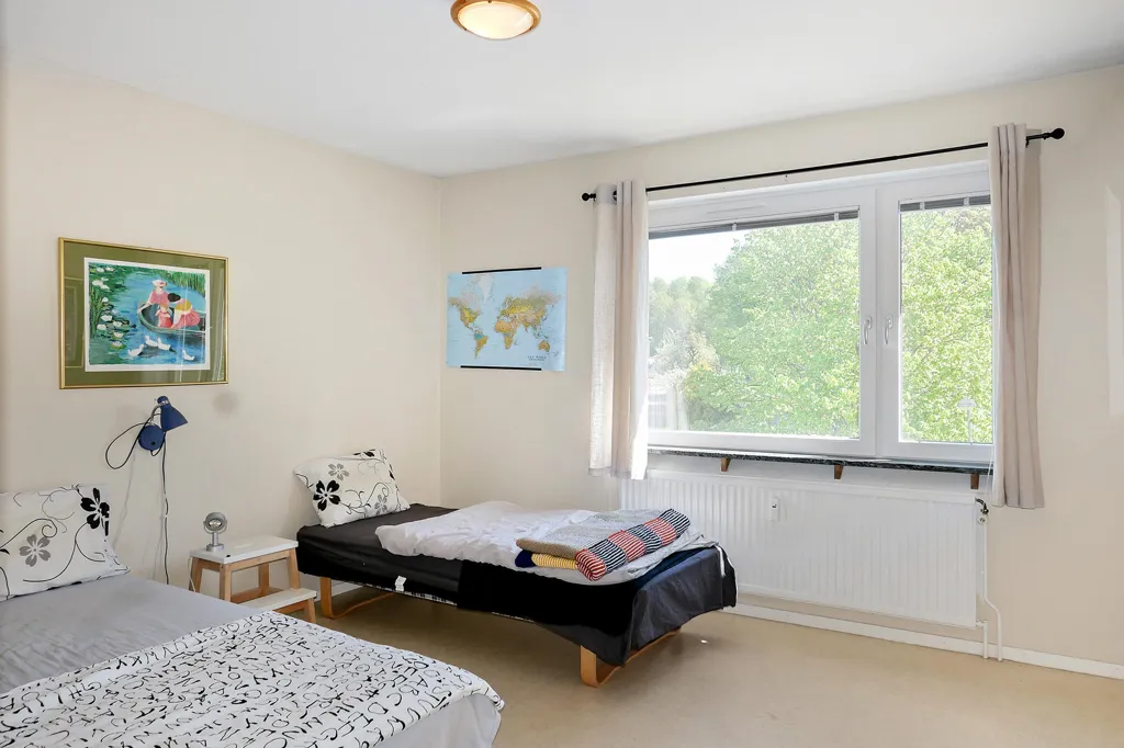 Chambres - 3-Room Apartment with Balcony in Åmål