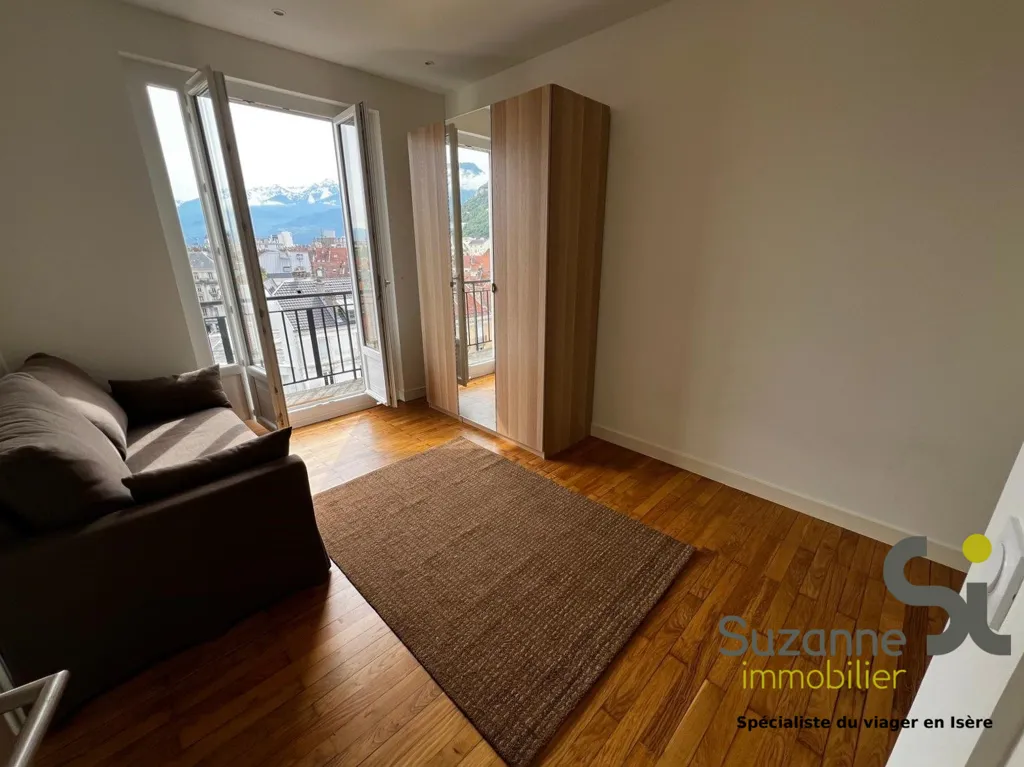 Elutuba - Meubled Studio with Balcony in Grenoble