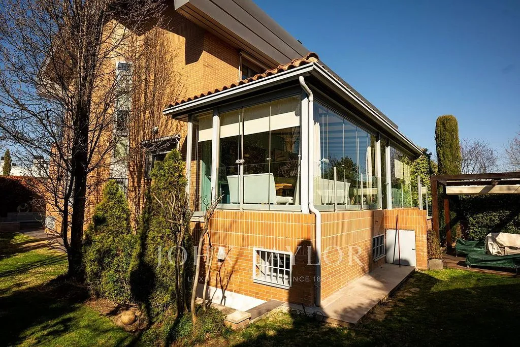 Terrass - Luxury House with Private Garden in Boadilla del Monte