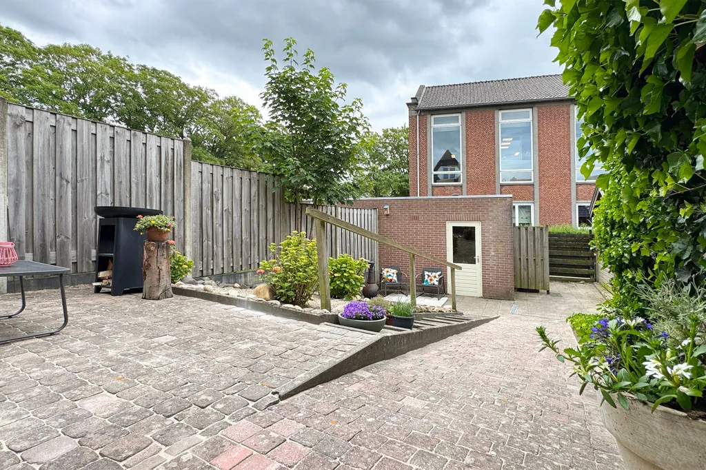 Jardin - Galerie Flat with Garden in Centre