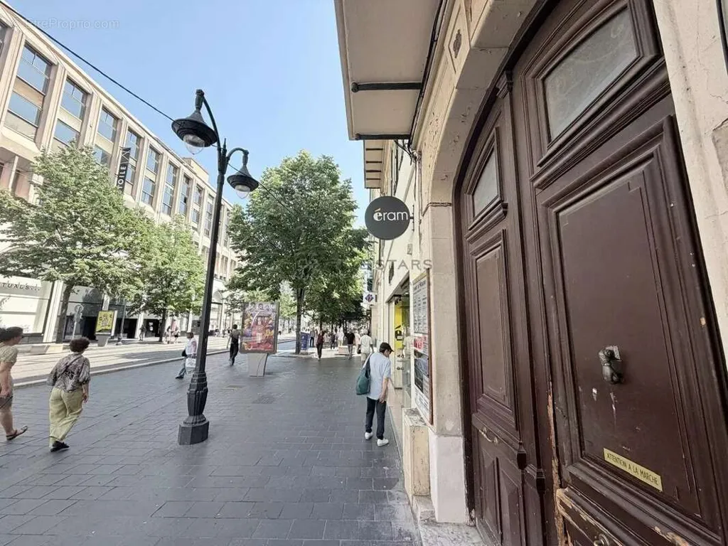 Välivaade - Luxury Apartment with Business Potential in Nice