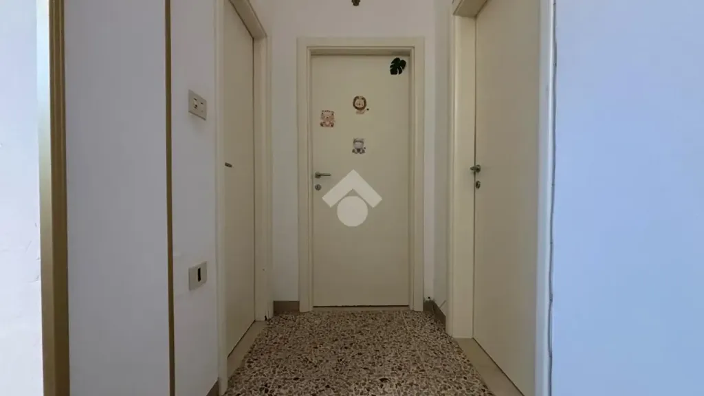 Esik - Bright Trilocale with Parking in Cesena