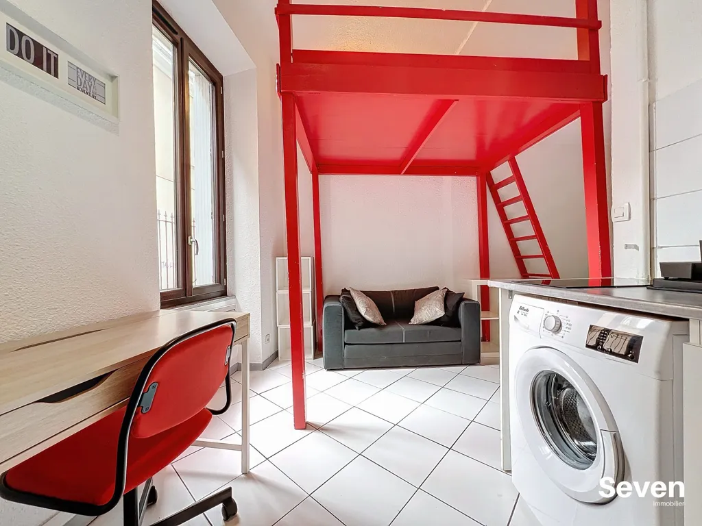 Chambres - Studio Meublé au Rez-de-Chaussée à Grenoble
