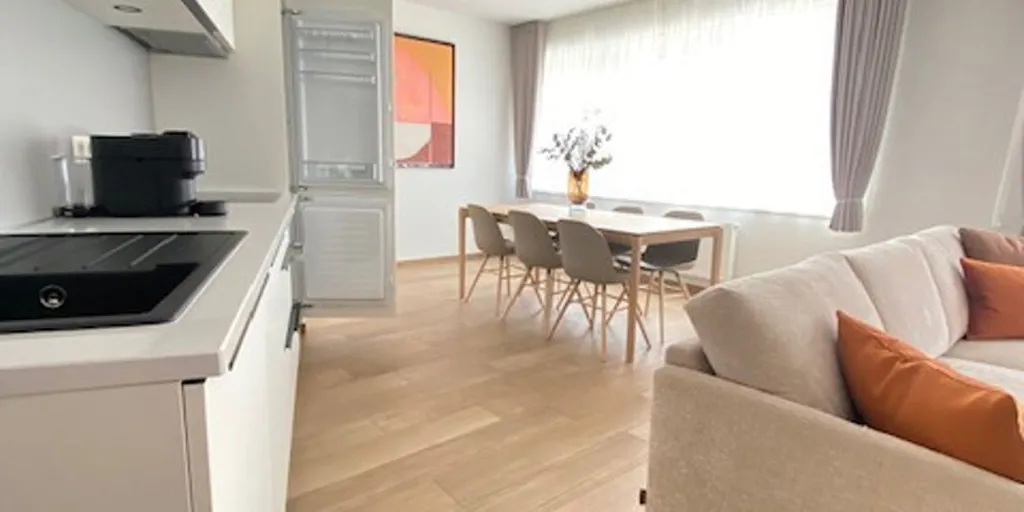 Cucina - Furnished Apartment with Large Windows in Evere