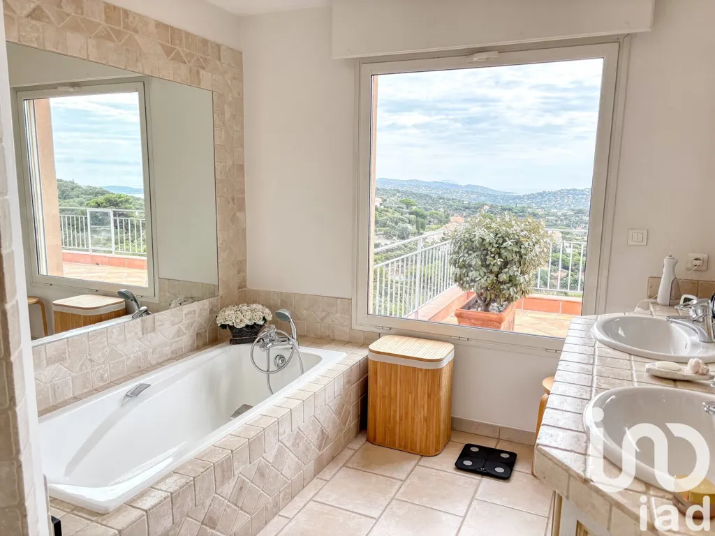 Vannitoad - Luxury Villa with Sea View in Sainte-Maxime
