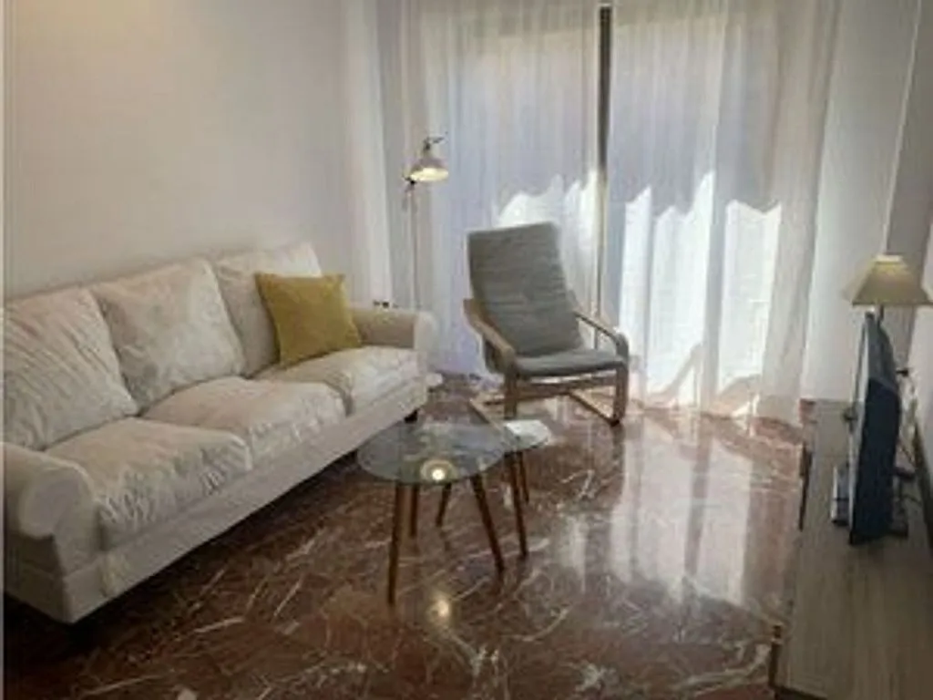 Séjour - Furnished Flat with Balcony in Granada