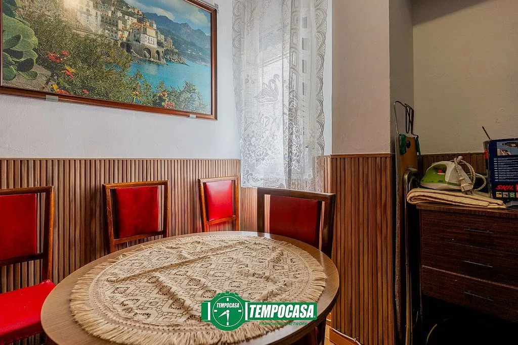 Söögituba - Apartment with Balcony in Ayora, Valencia