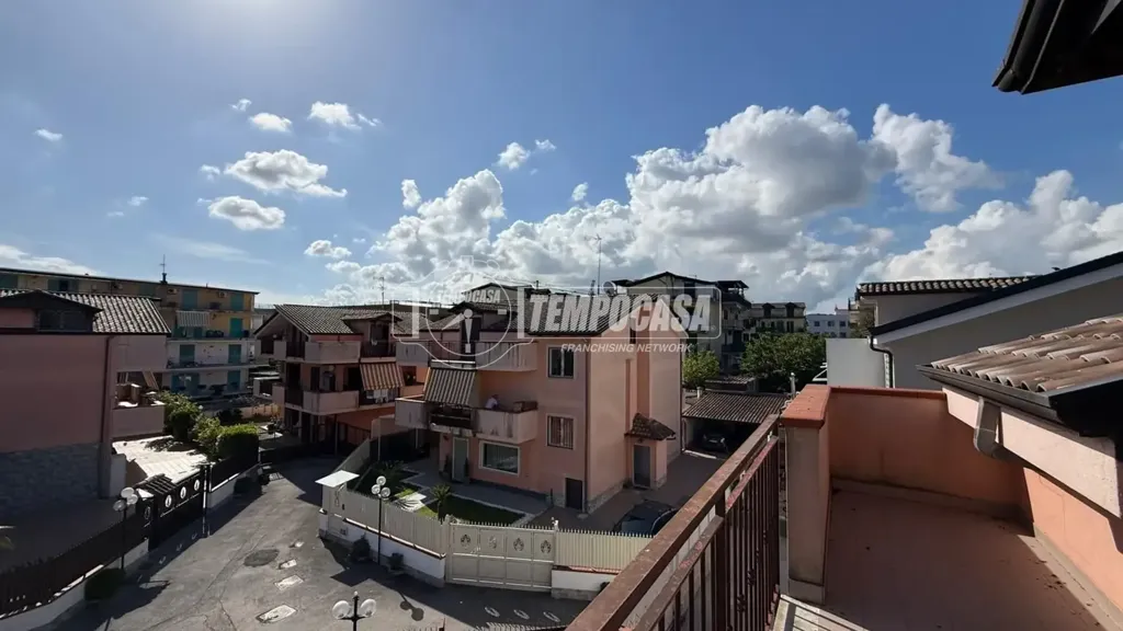 Balcony - Mansarded House with Balcony in Villaricca