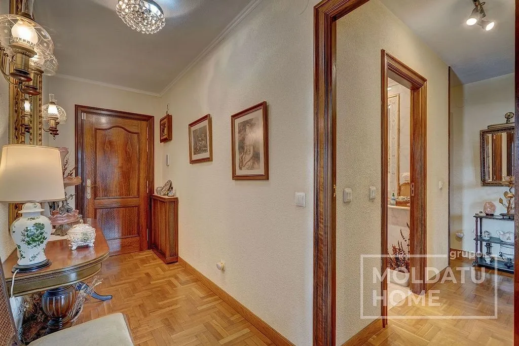hallway_entrance