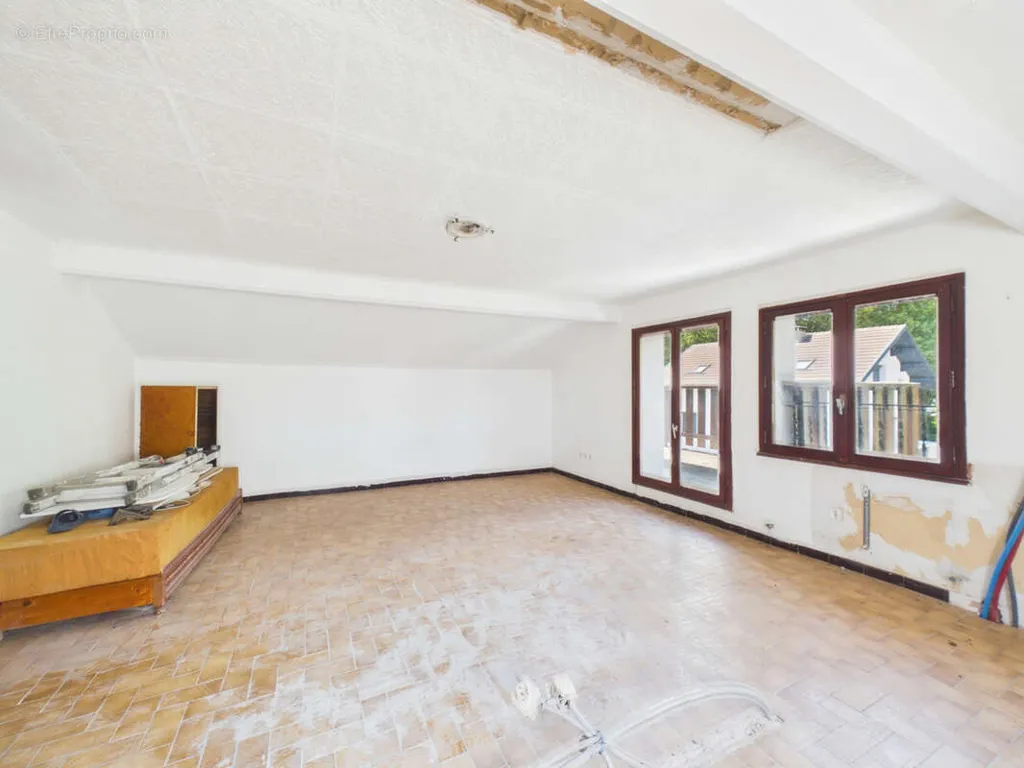 Stanze - Three-Level House with Terrace in Chambéry