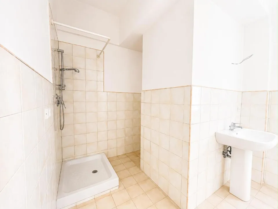 Salles de bain - Spacious Apartment with Open View in Rome