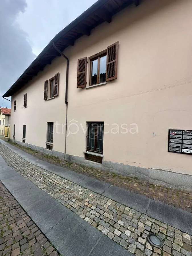 Esterno - Armed Trilocale with Balcony in Rosta