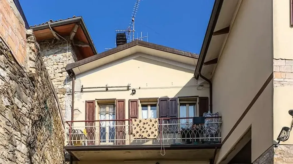 Balcone - Rustic House with Orchard in Canossa
