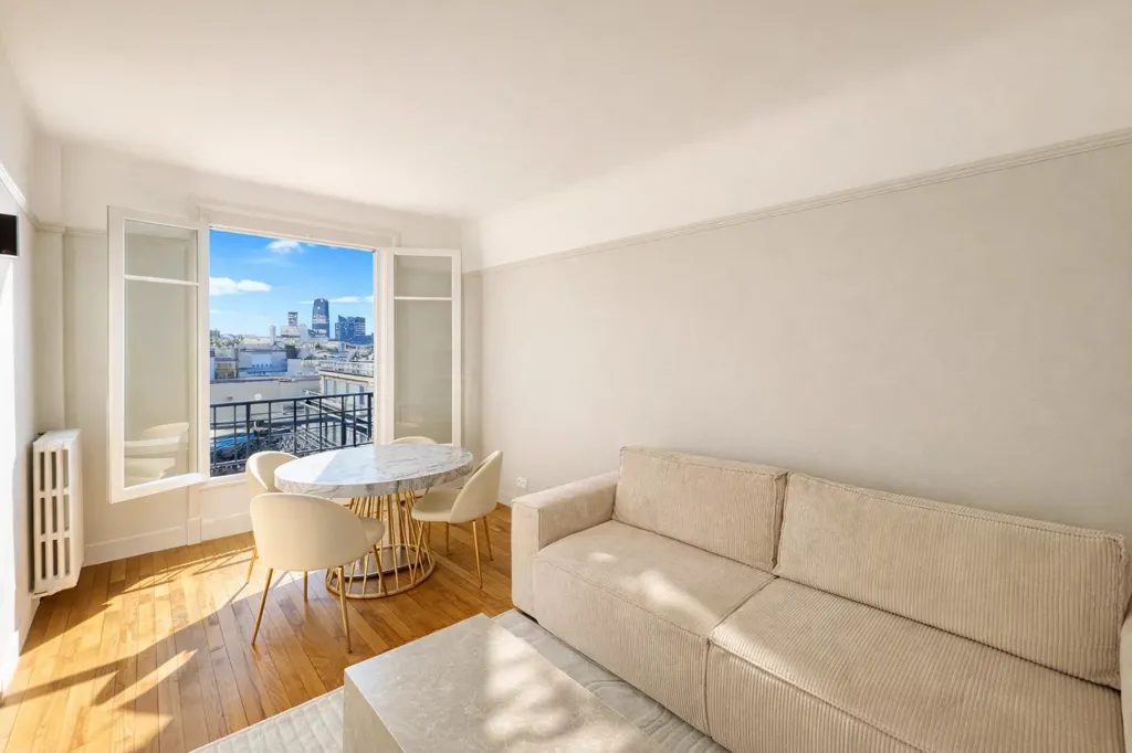 Séjour - Appartement au Calme avec Vue Dégagée à Neuilly-sur-Seine