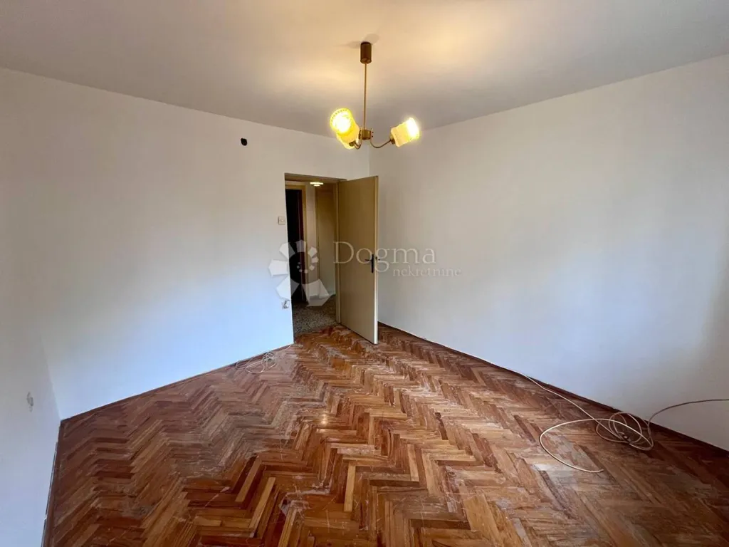 Pièces - Two-Bedroom Apartment with Balcony in Opatija