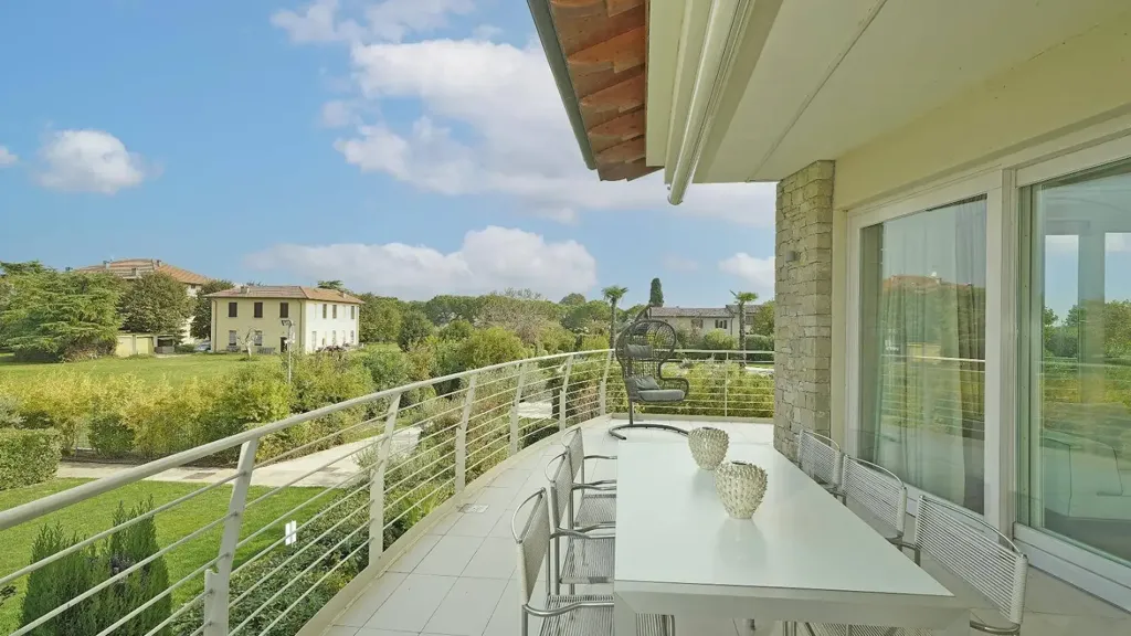 Terrass - Lakefront Penthouse in Sirmione
