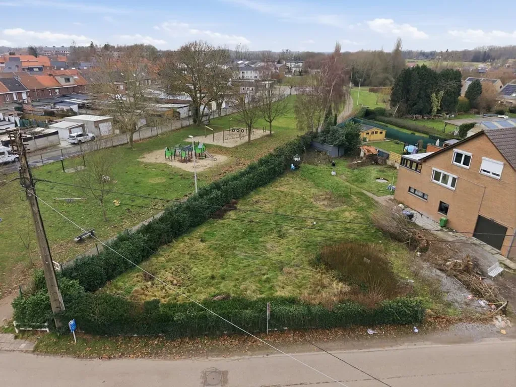 Õhuvaade - Open Building Plot with Natural Setting in Tongeren