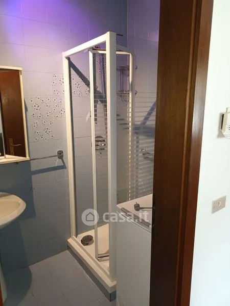 Salles de bain - Fully Furnished Studio with Balcony in Merano