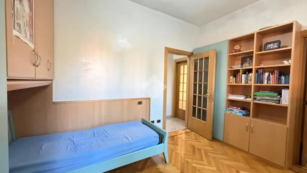 Magamistoad - Spacious Apartment with Private Balcony in Seregno