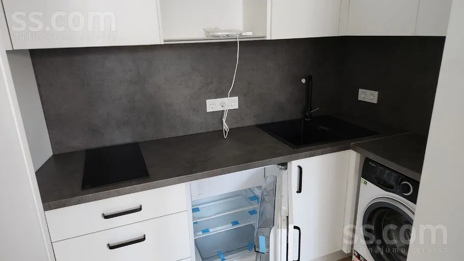 Cucina - Renovated Apartment with Garden in Riga Centre