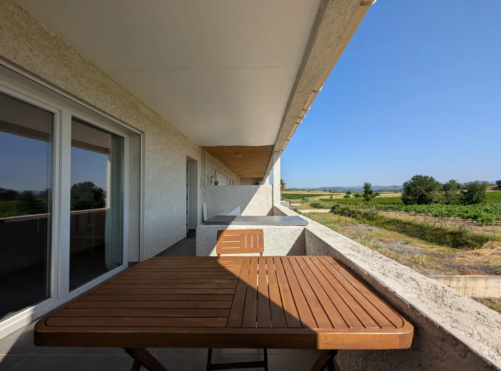 Balcone - T3 Apartment with Terrace in Abeilhan