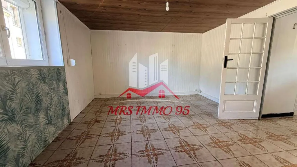 Pièces - Ensemble de 2 Maisons Triplex à Vémars