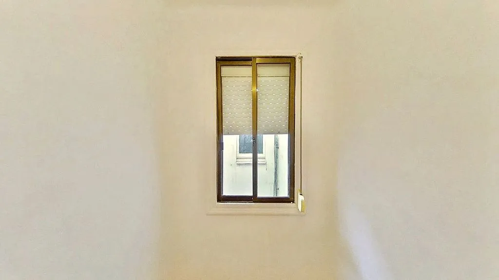 hallway_entrance