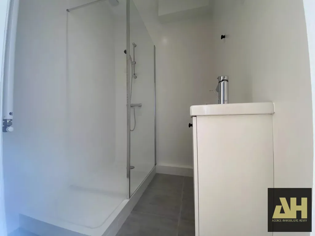 Vannitoad - Charming Flat with Balcony in Brest
