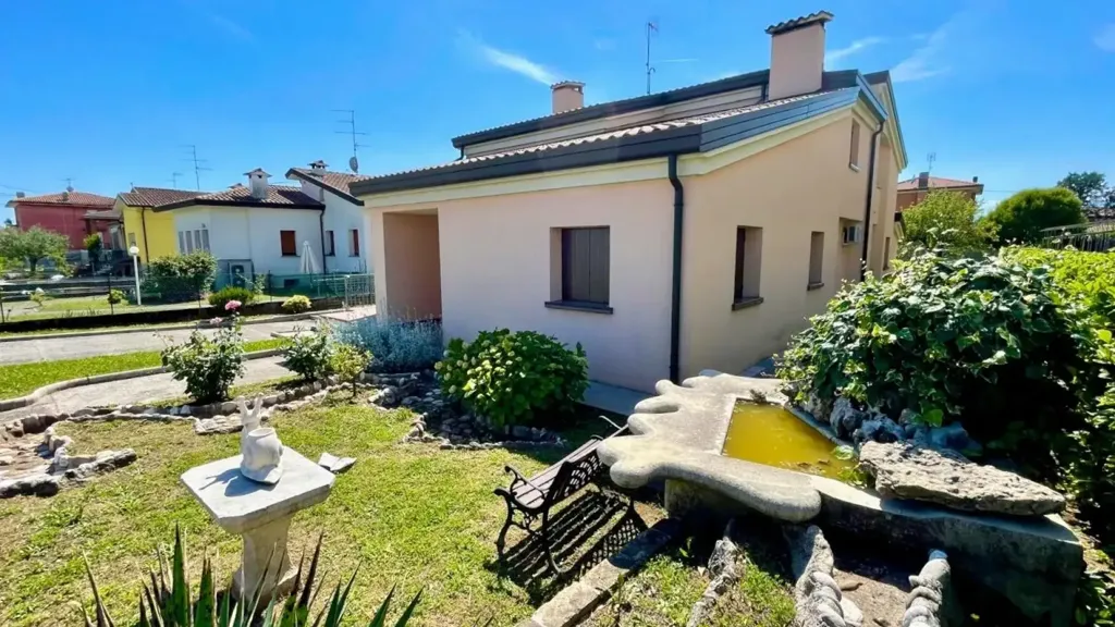 Jardin - Spacious Villa with Garden in Spilimbergo