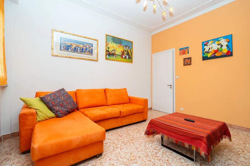 Elutuba - Apartment with Balcony in Torino, Vallette Lucento
