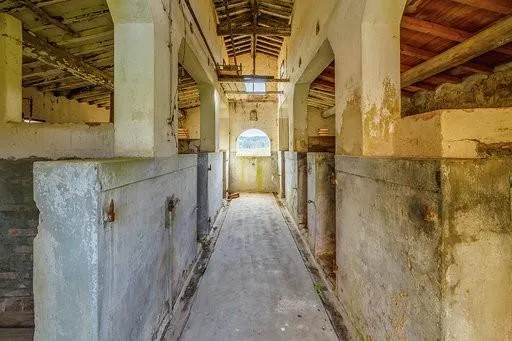 Entrée - Rustic Farmhouse with Loggia in Montaione