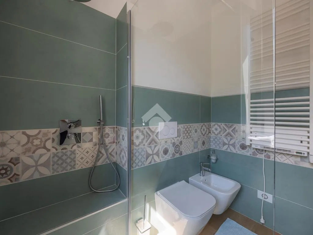 Bathrooms - Rustic House with River View near Verona