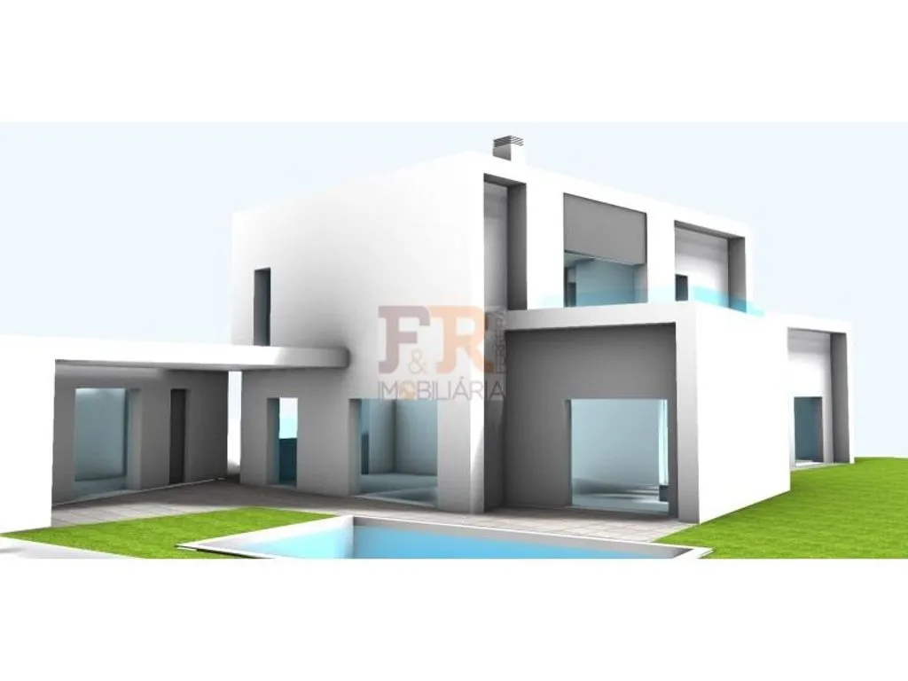 5-Bedroom Villa with Pool in Azeitao