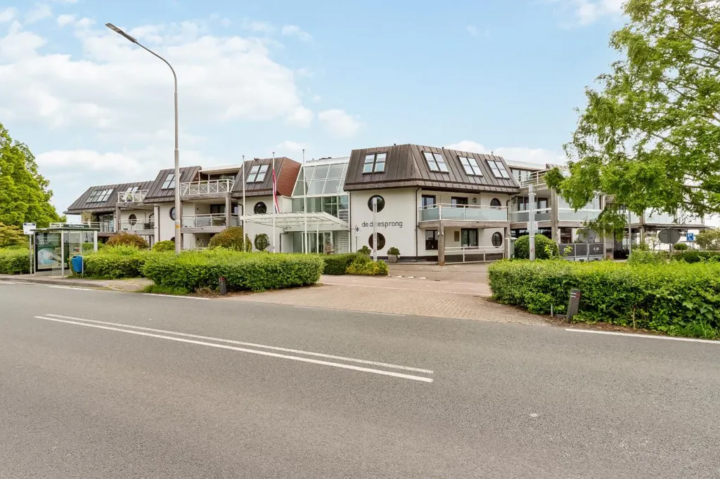 3-toaline korter asukohas Loosdrecht