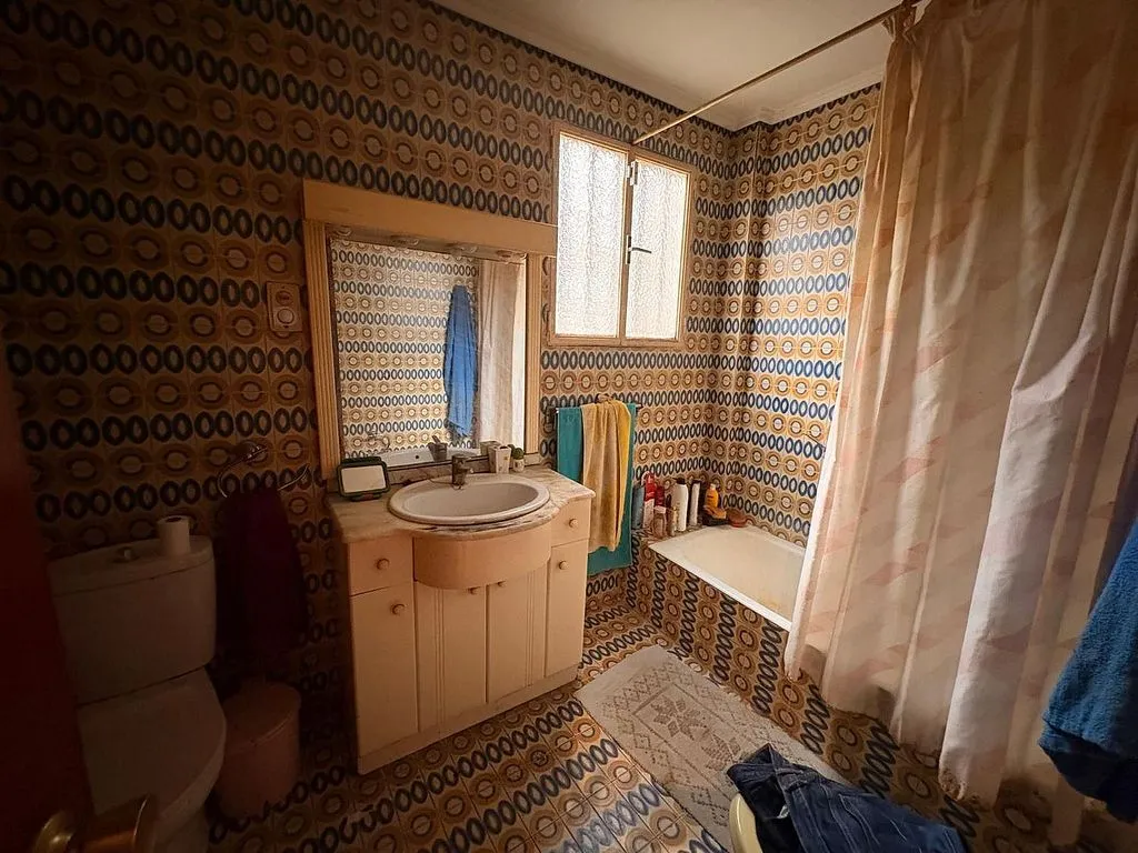Vannitoad - Detached House with Garden in El Castillo Centre