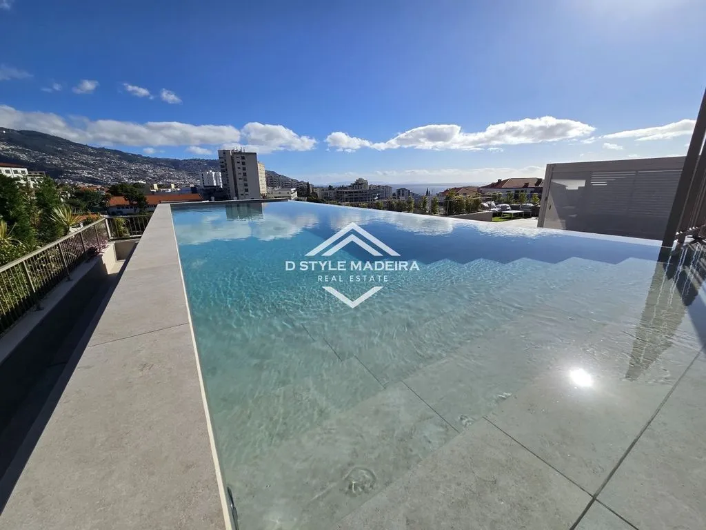 Pool - Luxury Flat with Pool in Funchal, Madeira