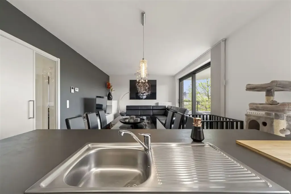 Köök - Stylish Apartment with Canal View in Hasselt