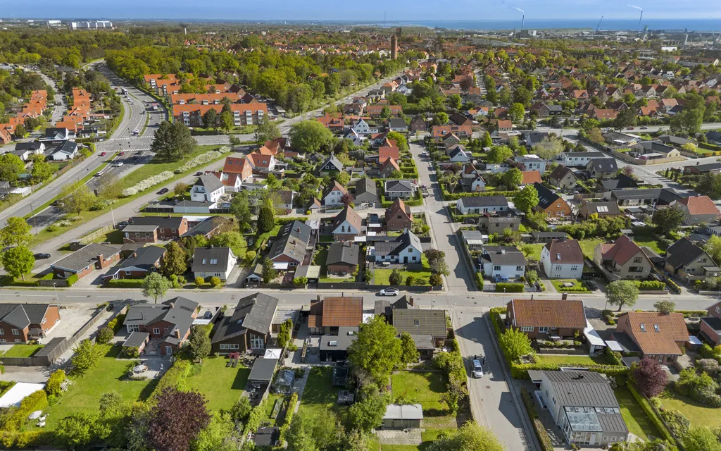 Aerial - 1947 Villa with Garden in Køge
