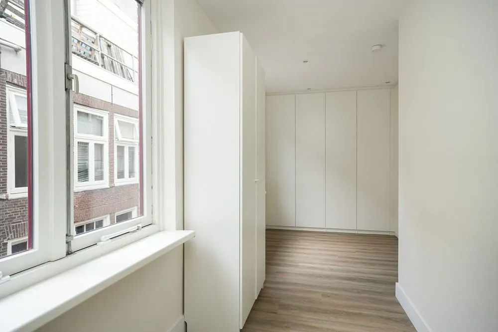 3-toaline korter asukohas Utrecht