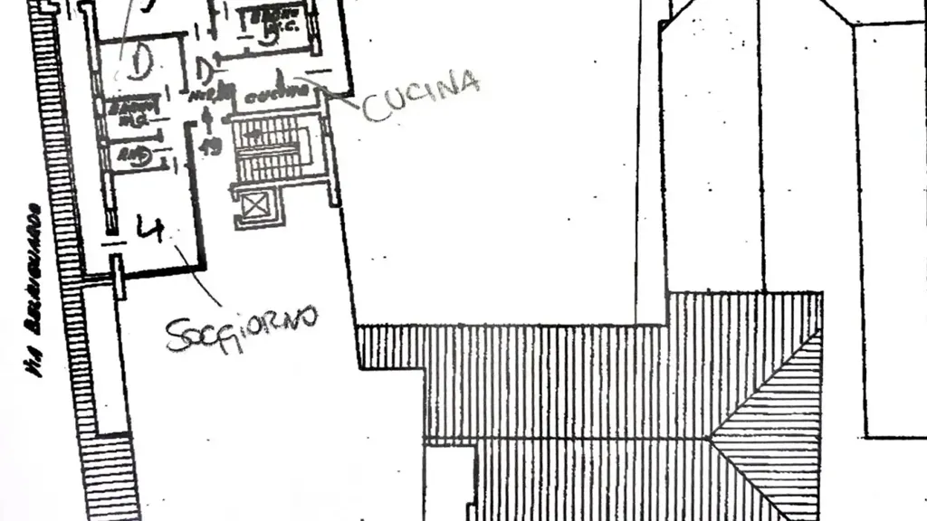 Plaan - Penthouse with Terrace in Ferrara