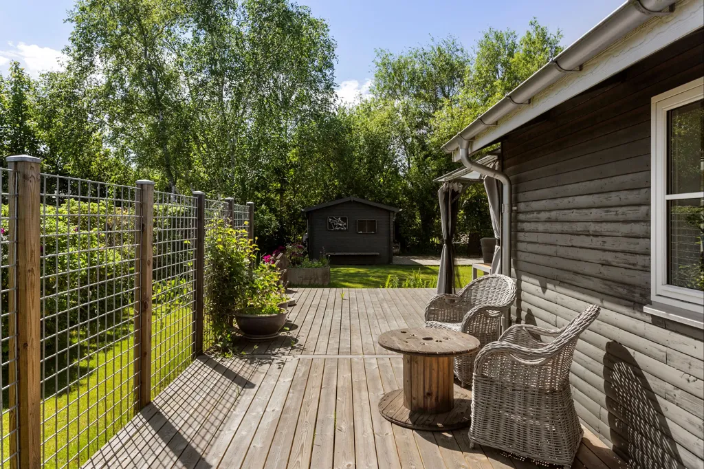 Terrasse - Summerhouse with Garden in Bogense