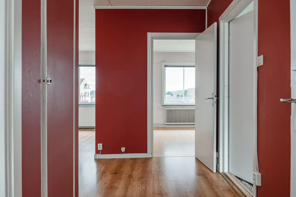 Esik - Apartment with South-Facing Balcony in Sollefteå
