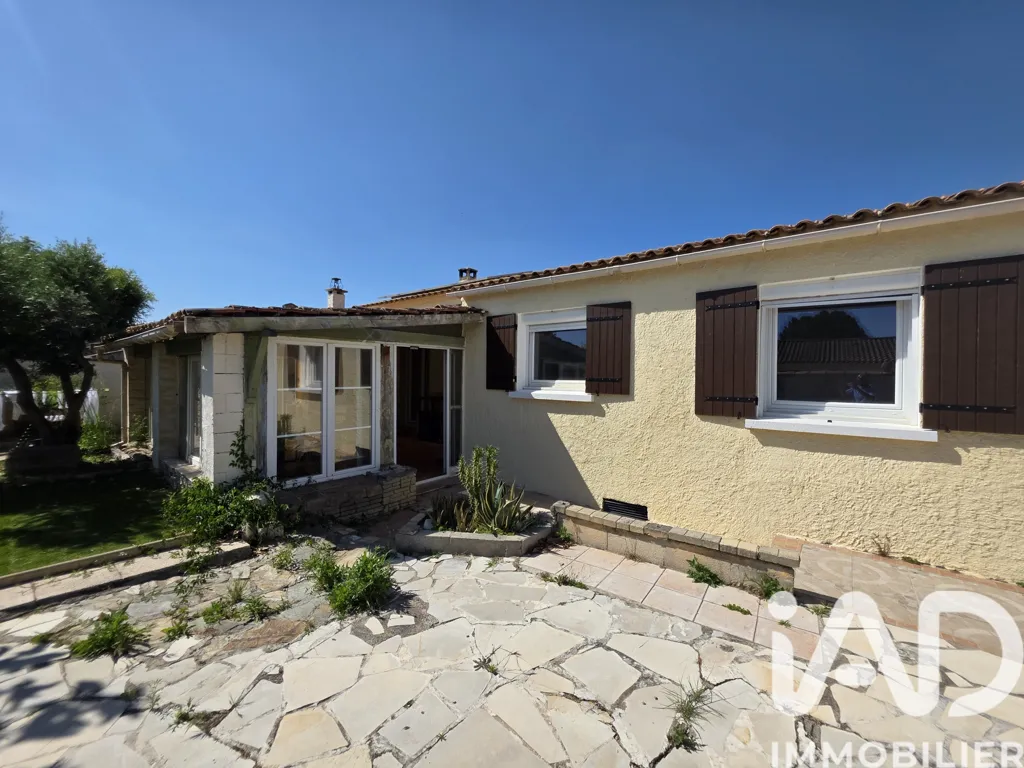 Esterno - Detached House with Eco Features in Cabannes