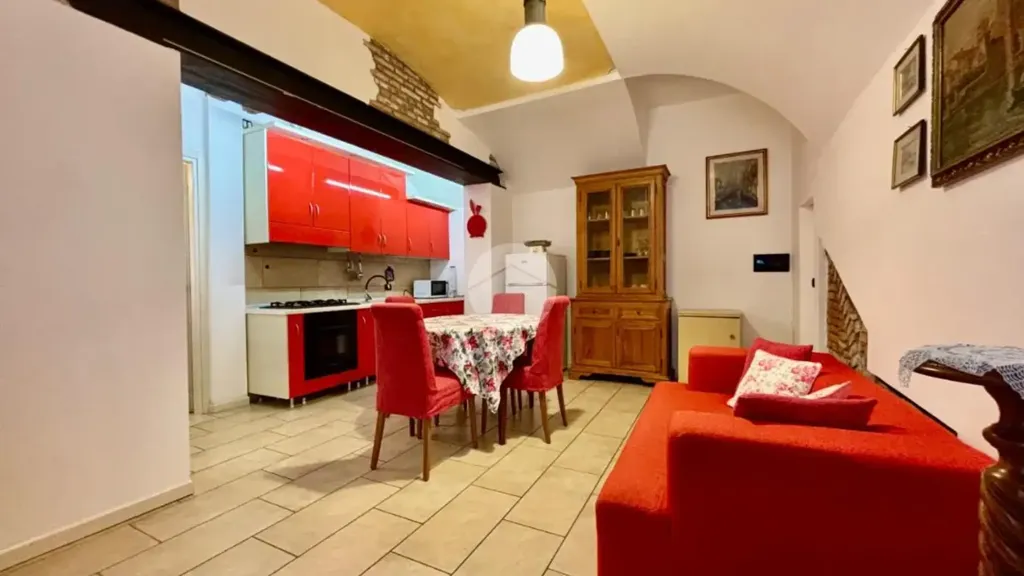 Salle à manger - Rustic Trilocale with Vaulted Ceiling in Desenzano del Garda