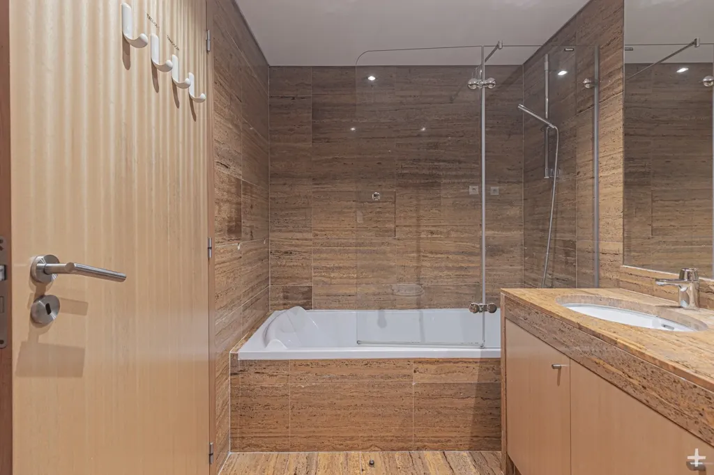 Salles de bain - Duplex Apartment with Tejo View in Lisbon