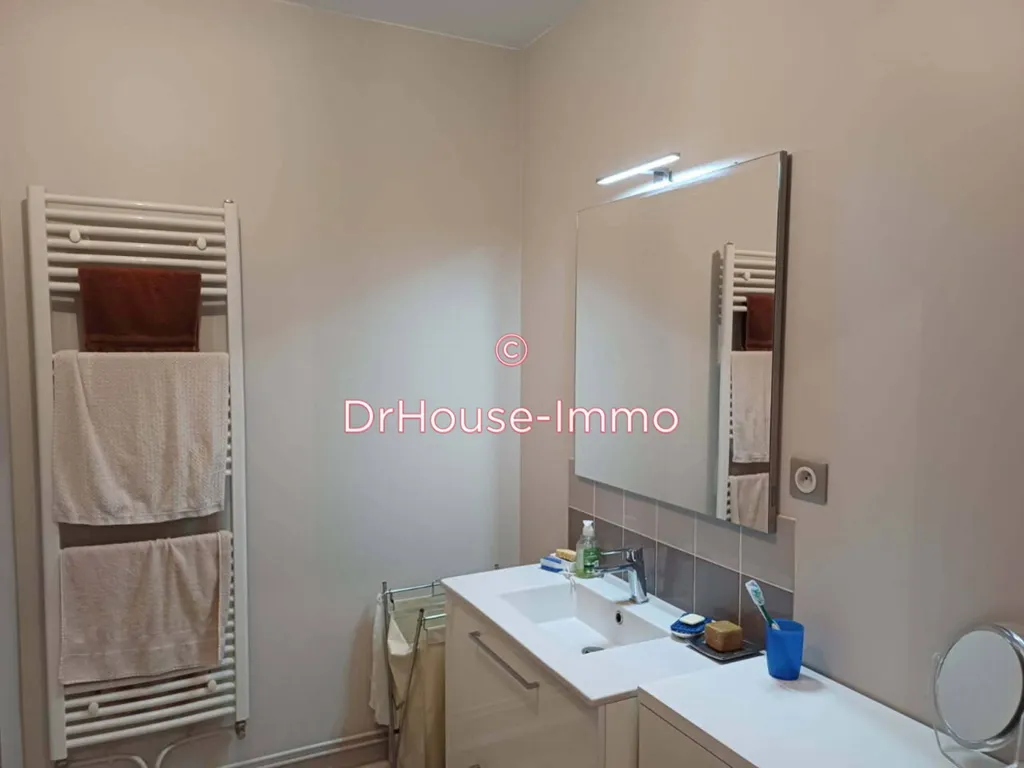 Salles de bain - Appartement avec Vue Dégagée à Chadrac