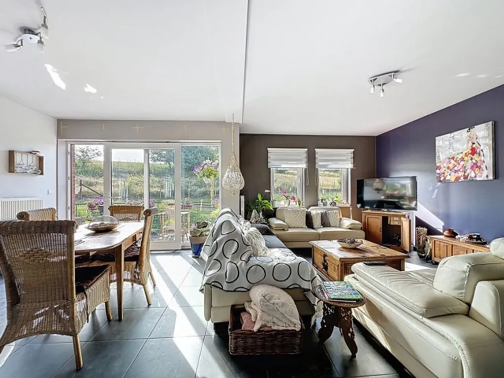 Elutuba - Duplex with Terrace in Sprimont