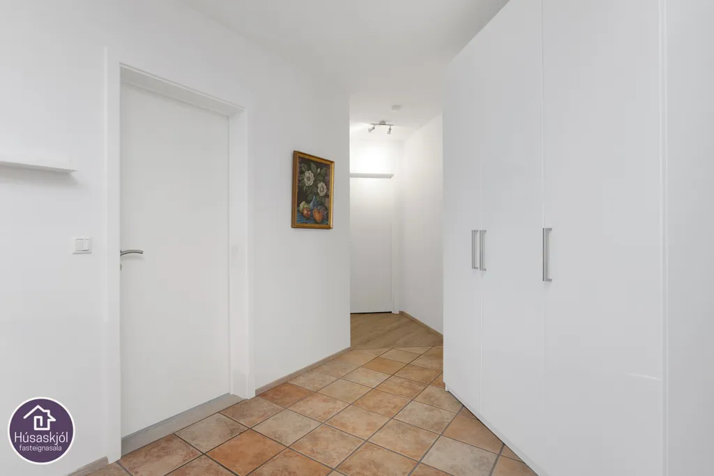 Entrée - Apartment with Panoramic Views in Kopavogur